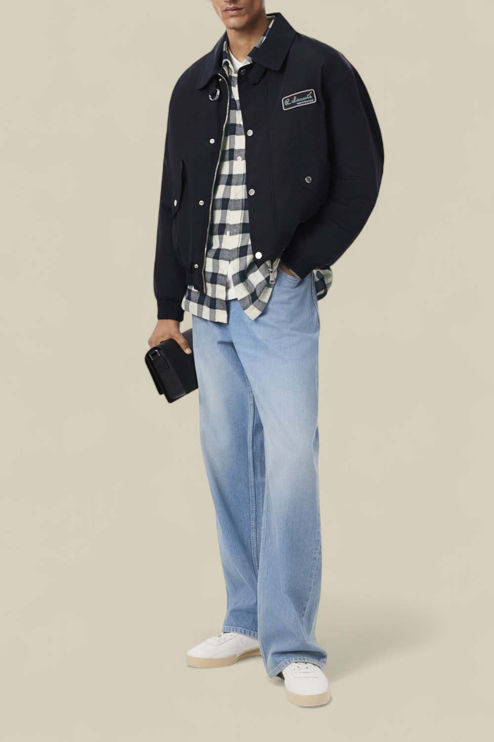 תמונת כל הלוק של חולצת כפתורים פלאנל